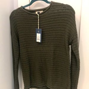 Universal Thread, dark green sweater, NWT